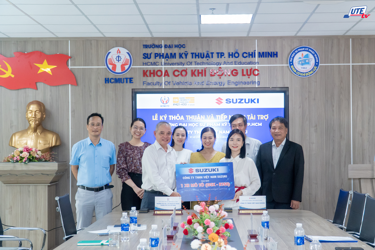 hình sự kiện vì cộng đồng